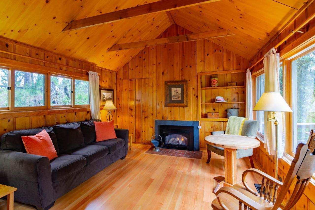 Lake Creek Lodge Camp Sherman Kültér fotó