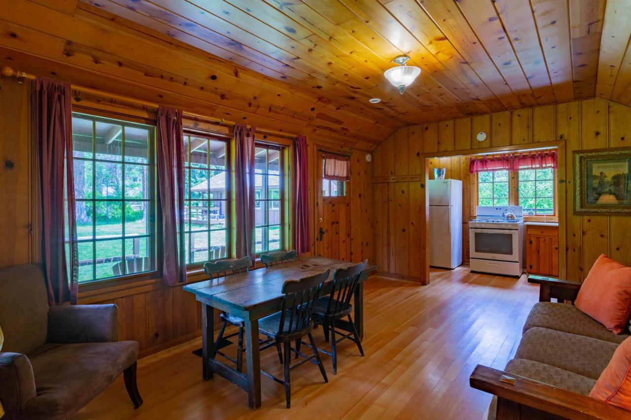 Lake Creek Lodge Camp Sherman Kültér fotó